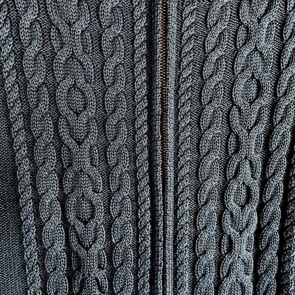 L.L.Bean Medium Navy Blue Cable Knit Zip-up Sweater Women's M Heavyweight Cozy - Picture 4 of 11